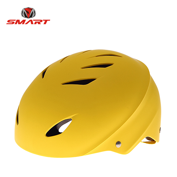 skate helmet 02